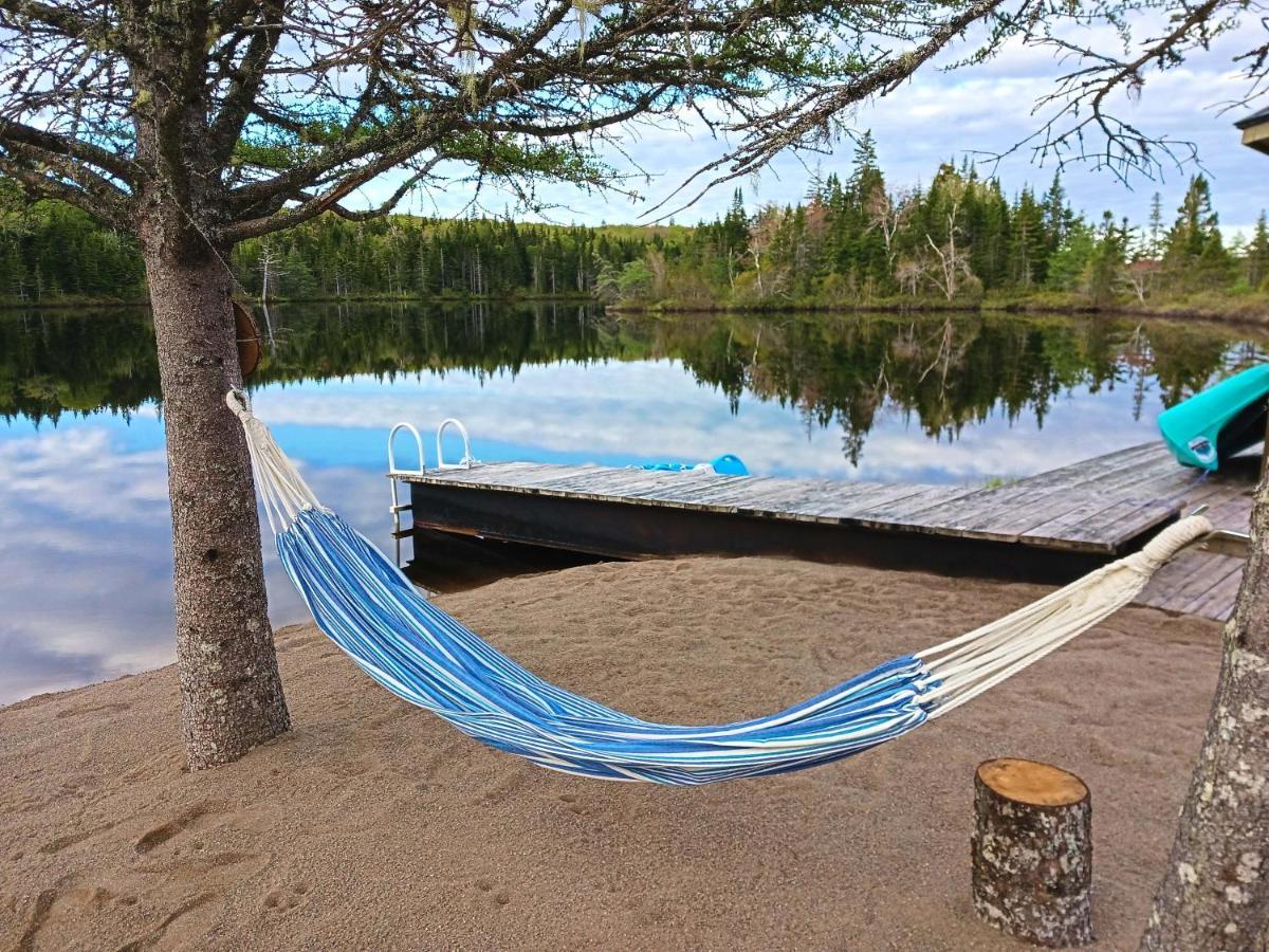 Fiddler'S Lake Escape Gabarus Ngoại thất bức ảnh